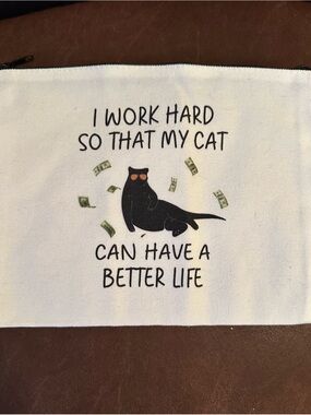 Cat Design Zipper Makeup Pouch